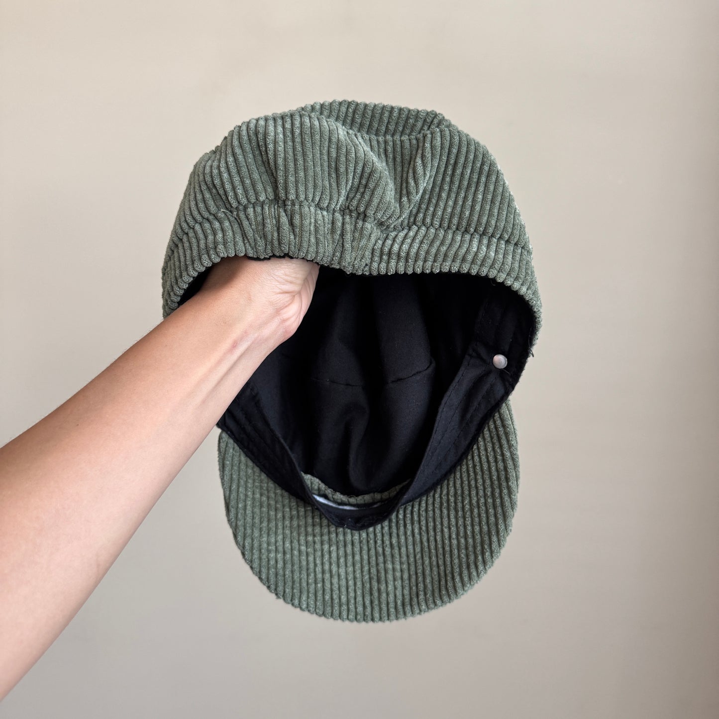 Corduroy Newsboy Hat (S/M)