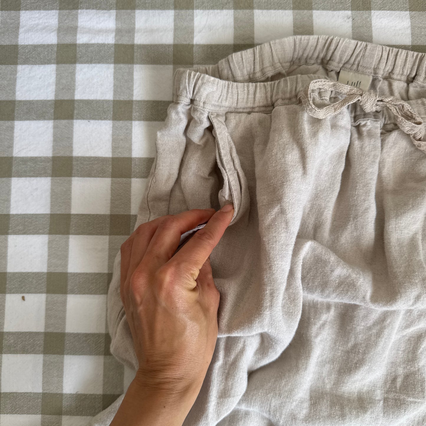 Vintage Linen Maxi Skirt (28-36"W)