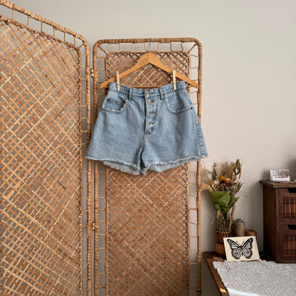 Vintage Floral Pocket Denim Shorts (30W)