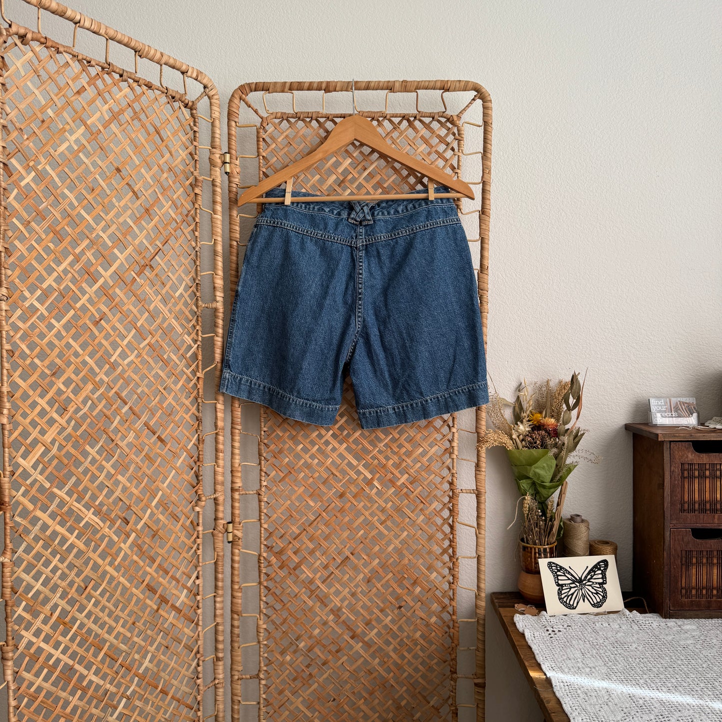 Vintage Medium Wash Denim Shorts (30W)