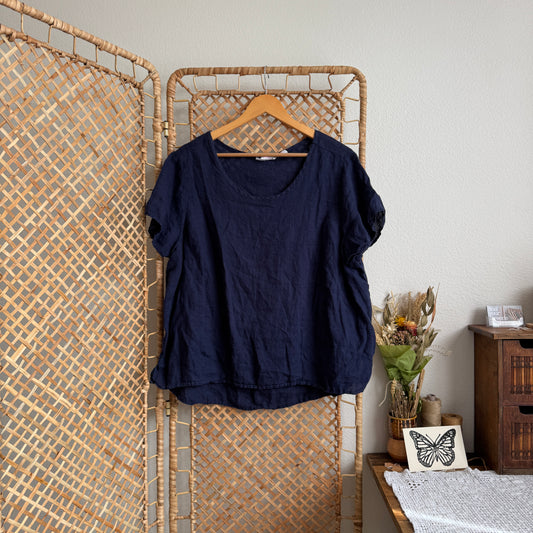 Boxy Linen Top (1X)