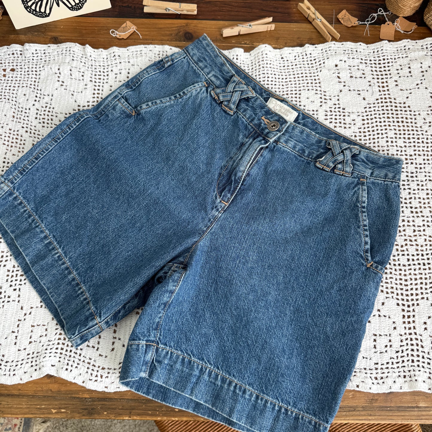 Vintage Medium Wash Denim Shorts (30W)