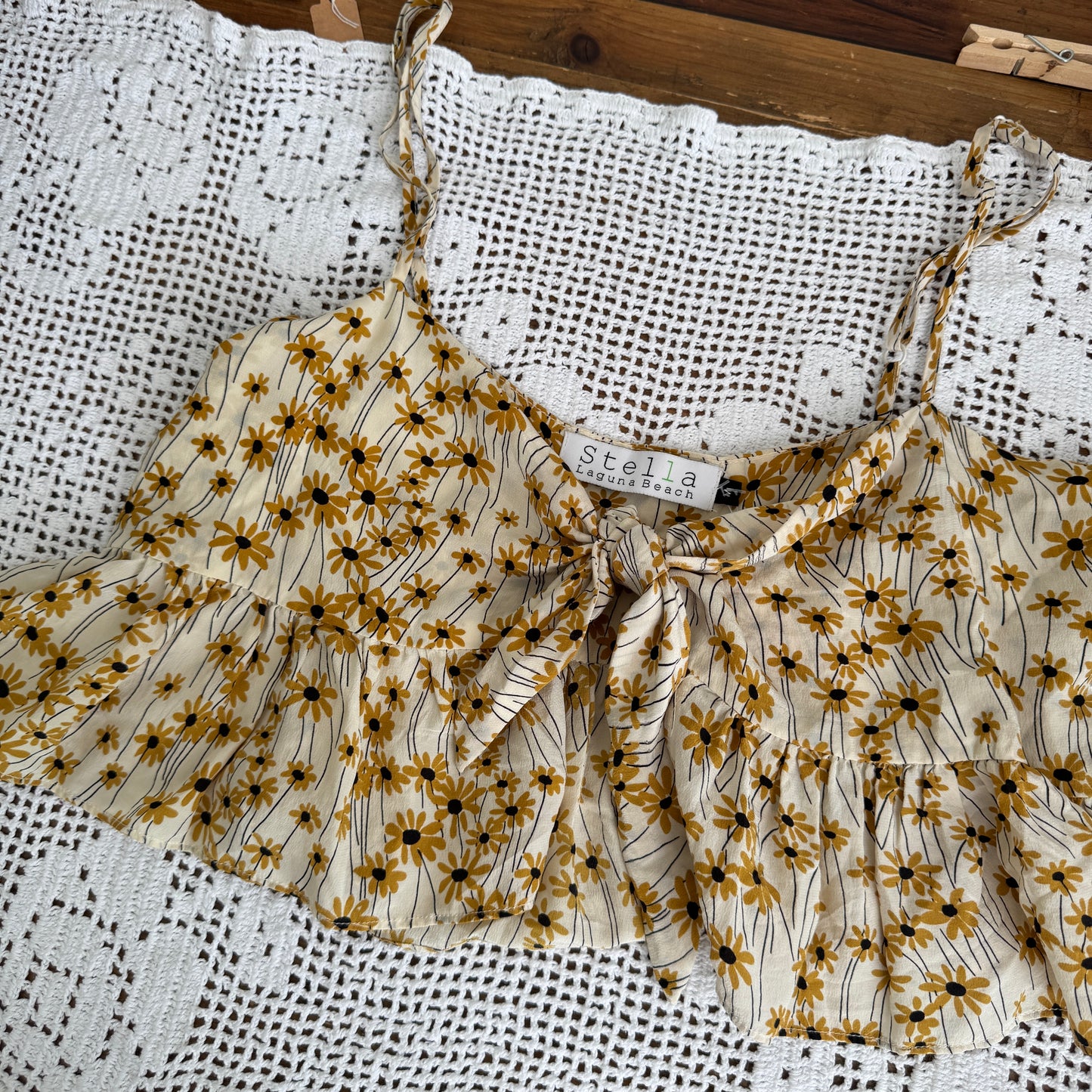Silk Floral Tie Front Crop Tank (M)