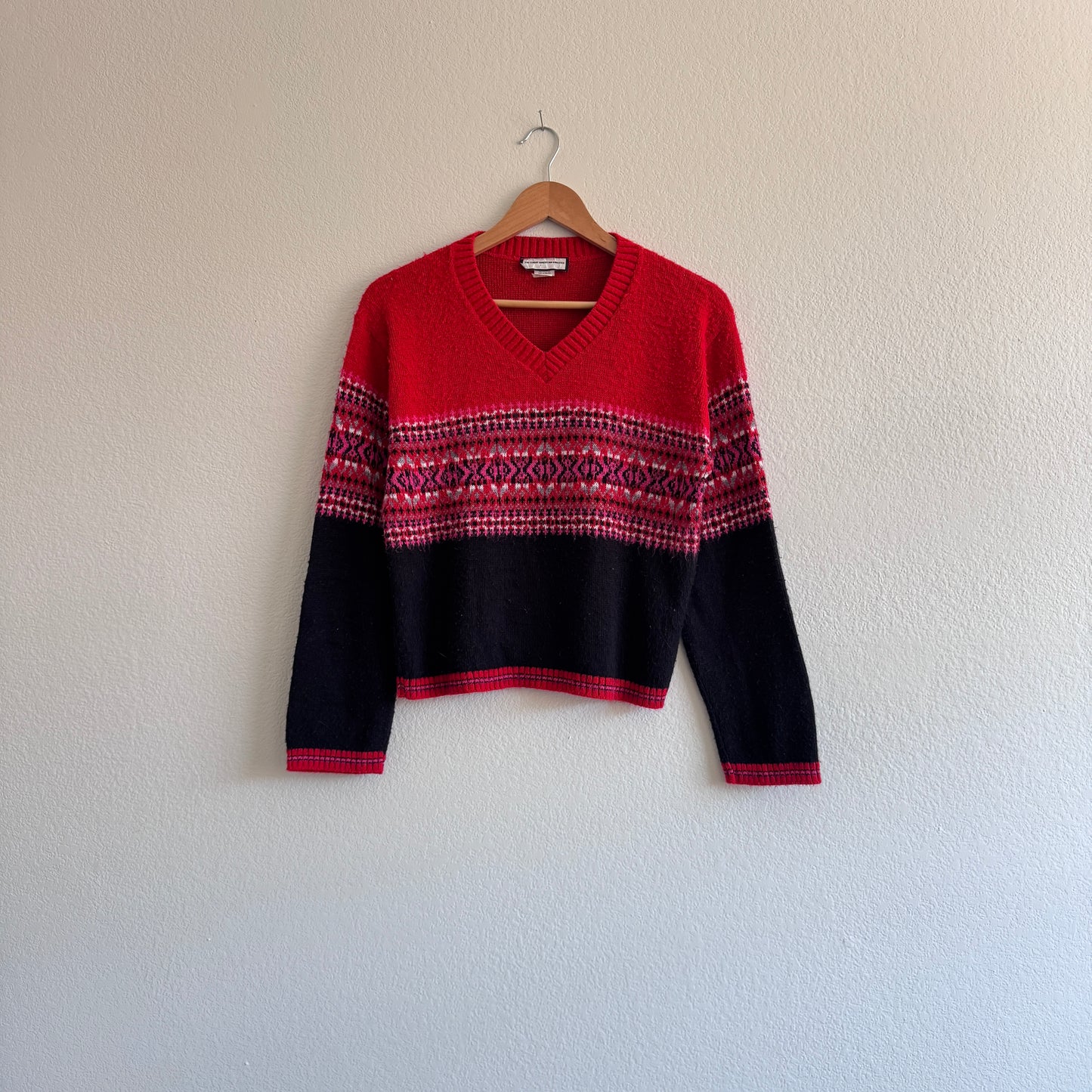 Vintage Fair Isle V-Neck Sweater (M)
