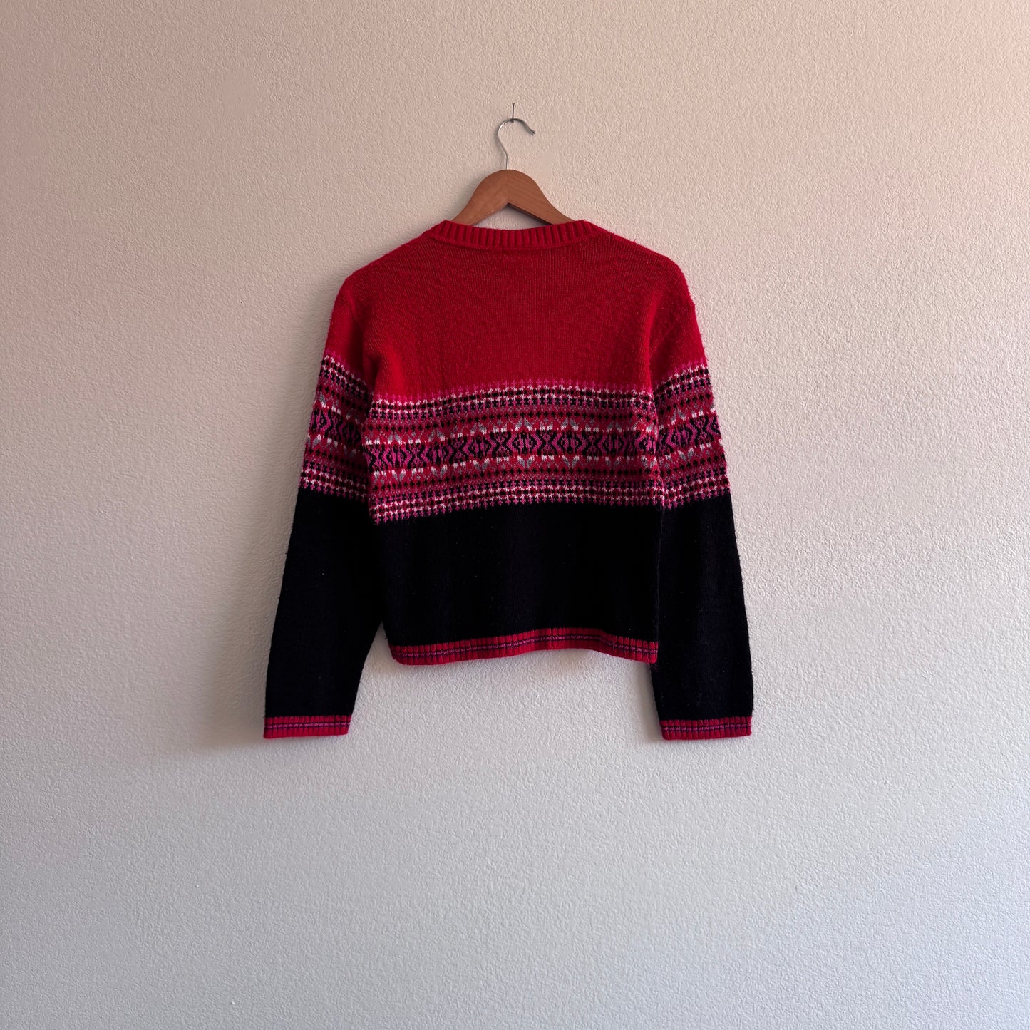 Vintage Fair Isle V-Neck Sweater (M)