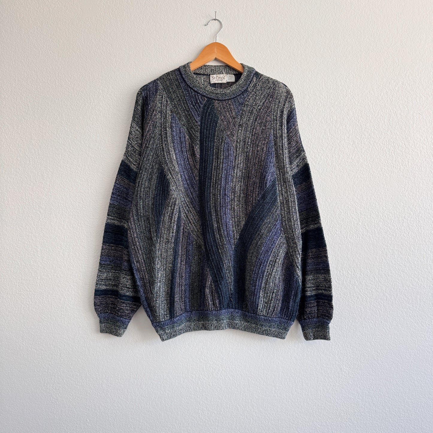 Vintage 3D Textured Sweater (XL)