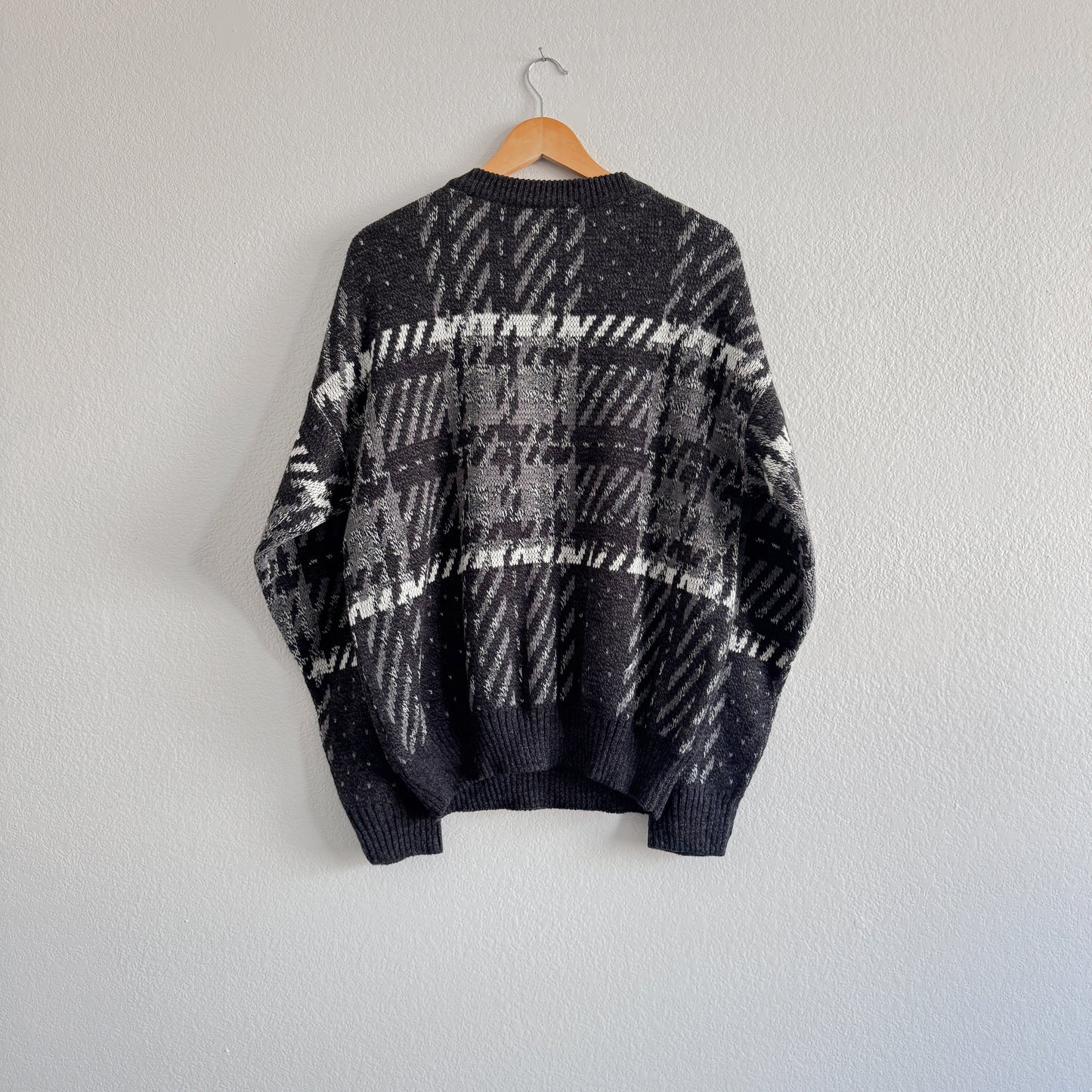 Vintage Charcoal Abstract Plaid Sweater (L)