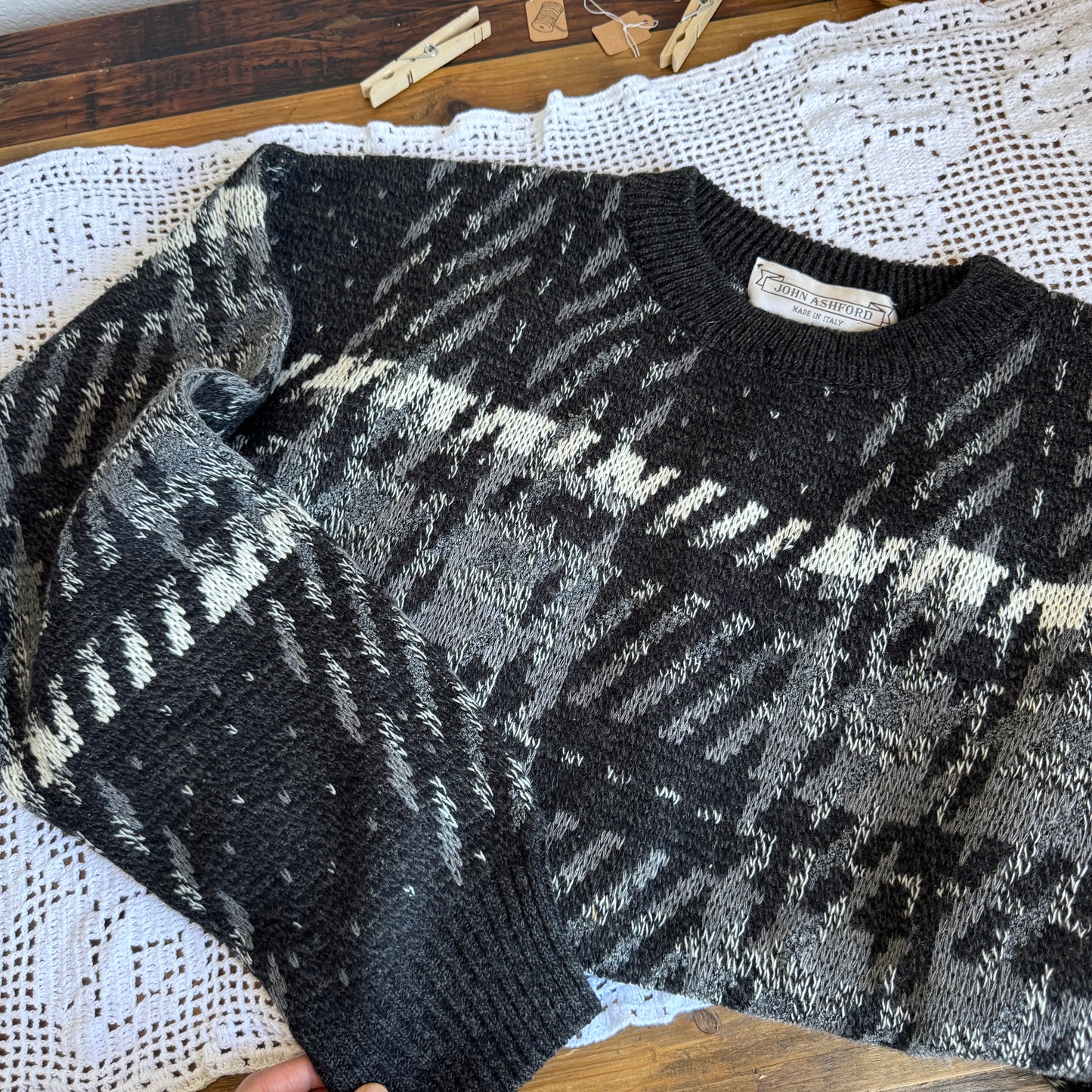Vintage Charcoal Abstract Plaid Sweater (L)