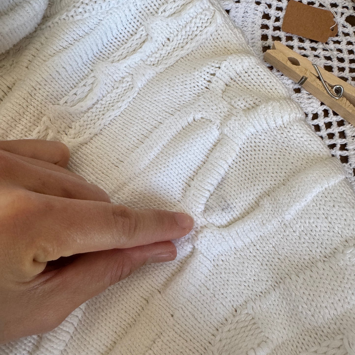 RARE Vintage Coogi-Style Charlie Brown Embroidered Sweater (XL)