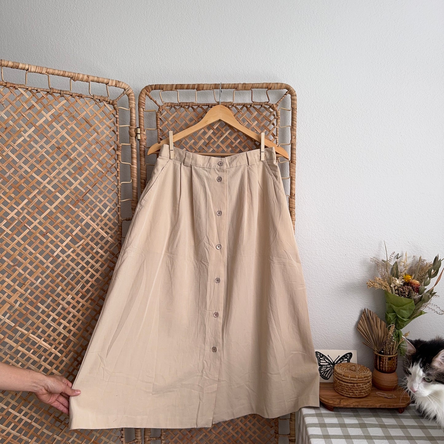 Vintage Buttoned Maxi Skirt (29W)