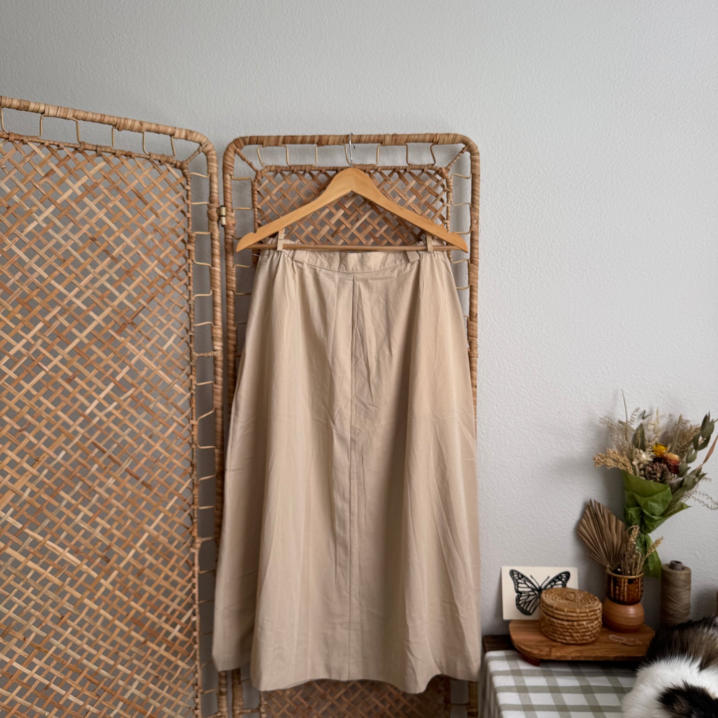 Vintage Buttoned Maxi Skirt (29W)