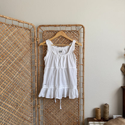 Converse Ruffle Hem Tank (XS-S)