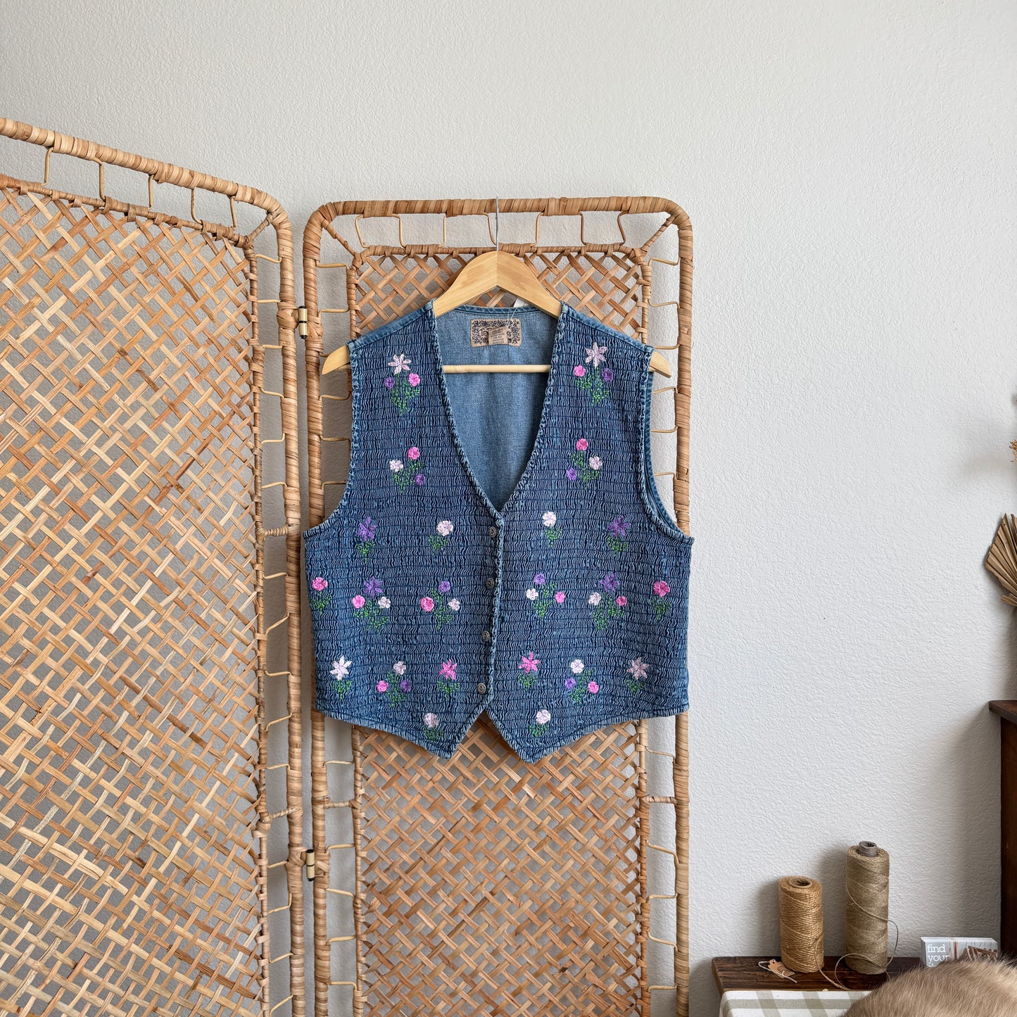 Vintage Floral Embroidered Denim Vest (XL)