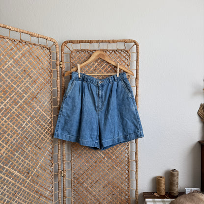 Vintage Pleated Chambray Denim Shorts (28W)