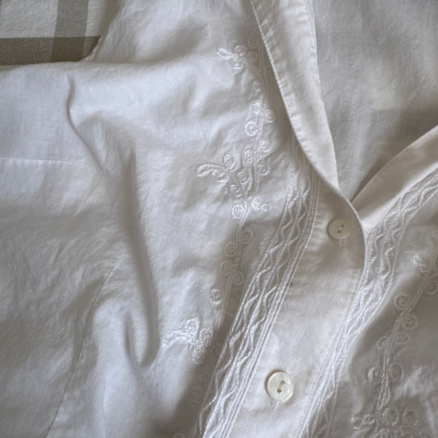 Vintage Embroidered Buttoned Tank (XS-L)