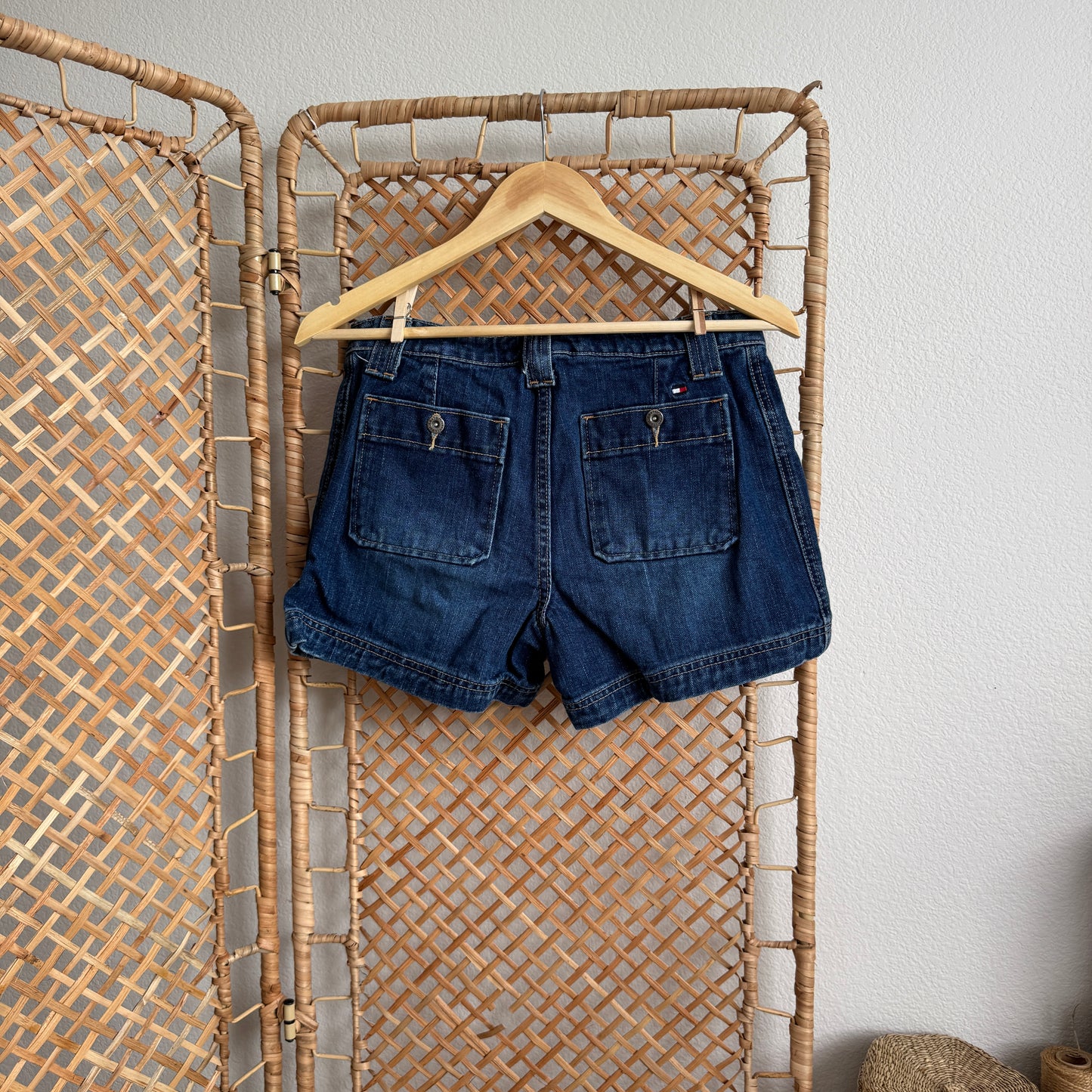 Y2K Tommy Hilfiger Denim Shorts (28-29W)