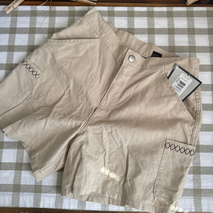 The Sand Bar Linen Shorts (S/26-29W)